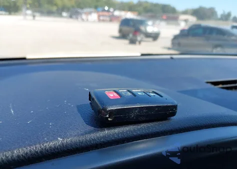 2017 Toyota Rav4 Se z USA, uszkodzony, nr VIN 2T3JFREVXHW639490